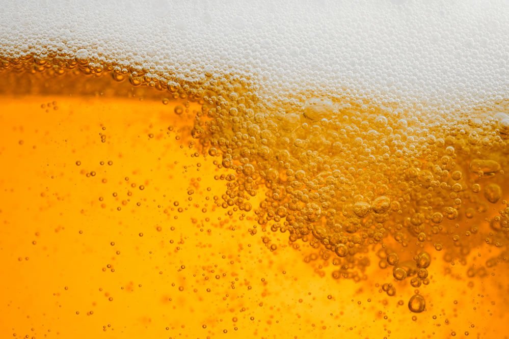 ビール販売、4年連続で前年割れ 酒税一本化に賭ける各社の一手