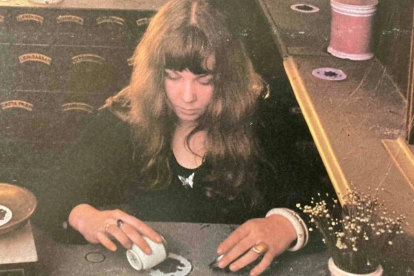 サンディ・デニー(1947-1978)——ささやきから全開まで、1行で変わる声の表現力